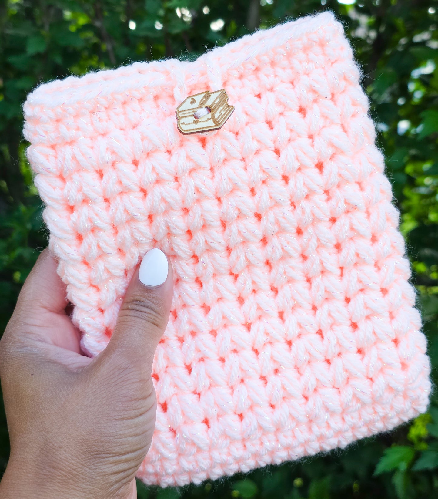 Crochet Kindle Cover/Sleeve - Peach Sparkle