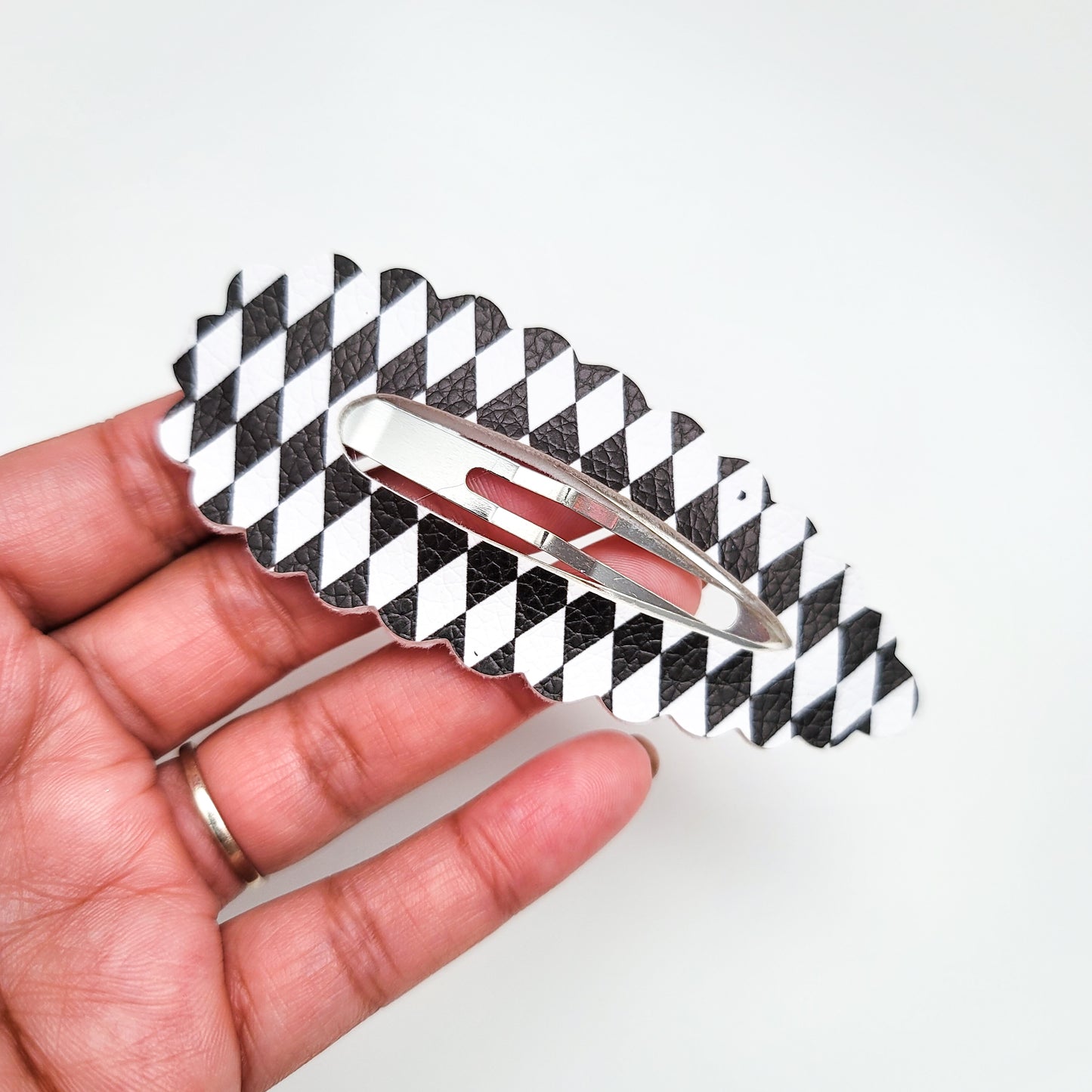 Scallop Snap Clip - Harlequin