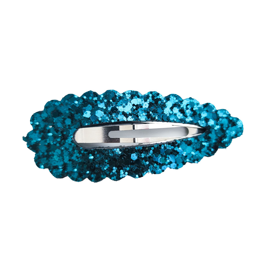 Scallop Snap Clip - Peacock