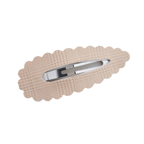 Scallop Snap Clip - Vanilla Embossed